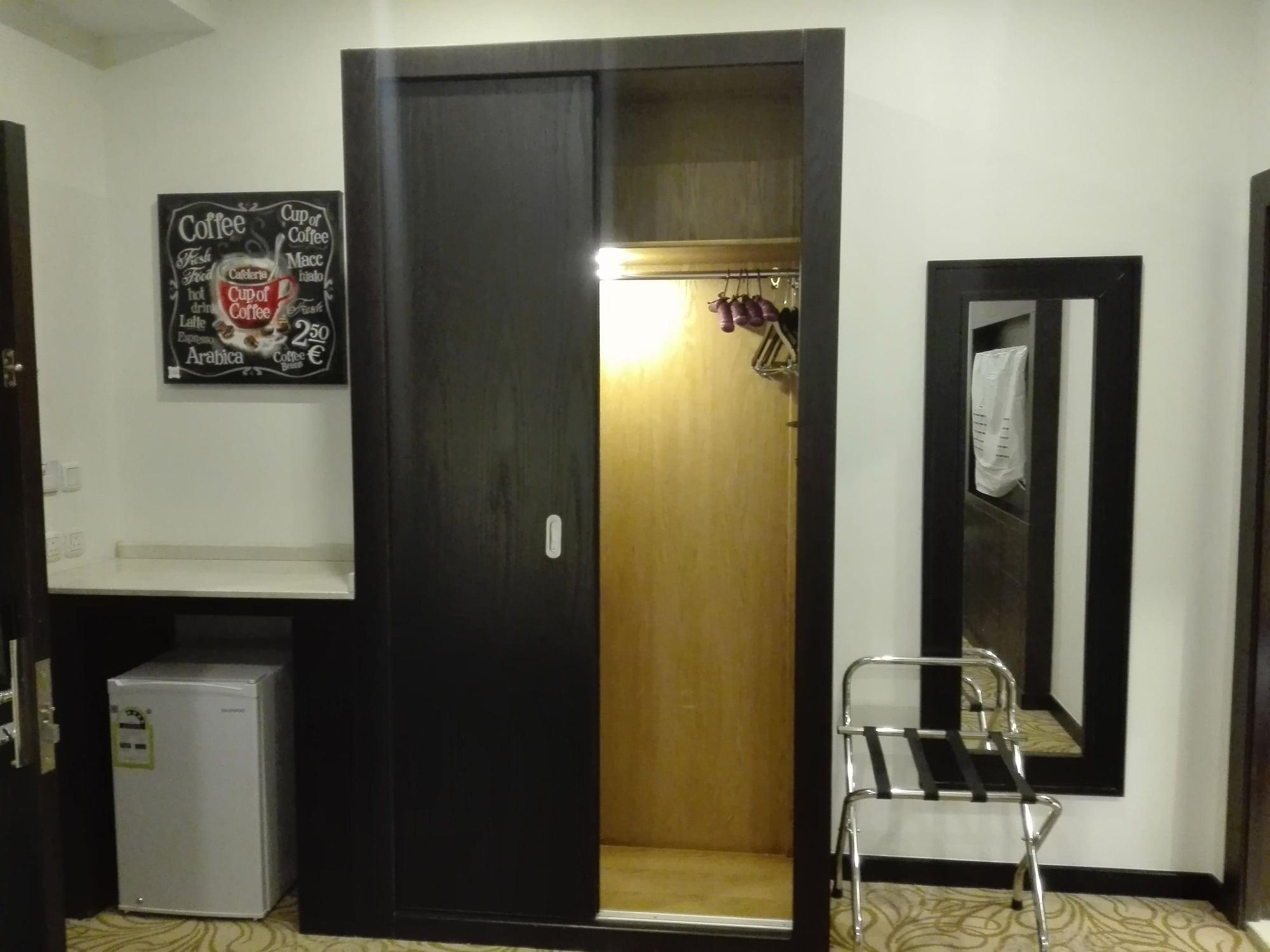 Olian Hotel
